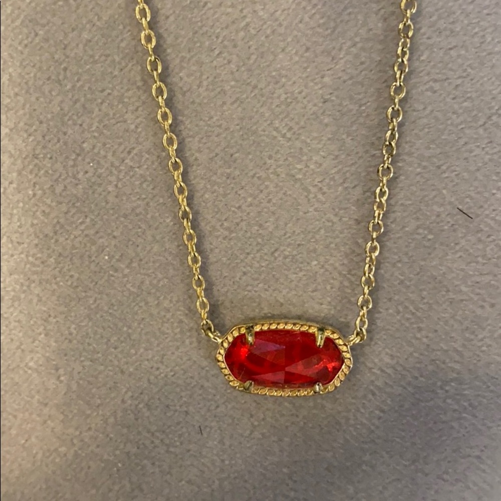 Kendra Scott necklace